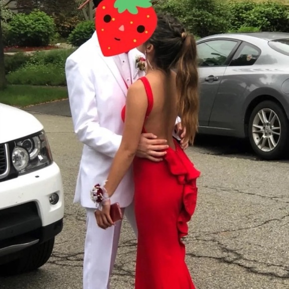 XSCAPE open back ruffle dress - Picture 6 of 8